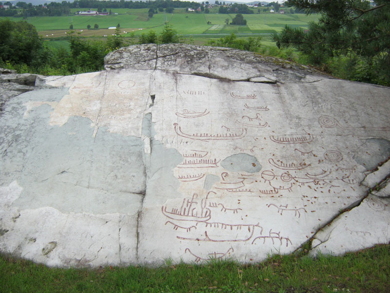 Løberg rock carving