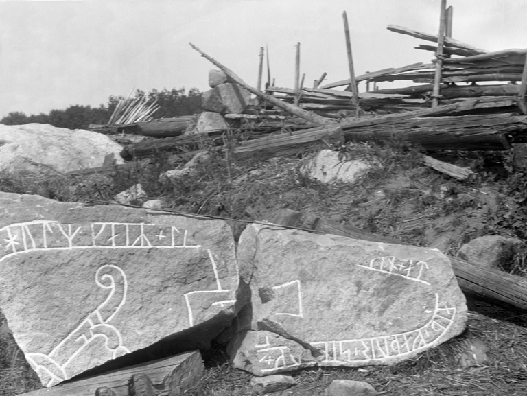 Runic inscription